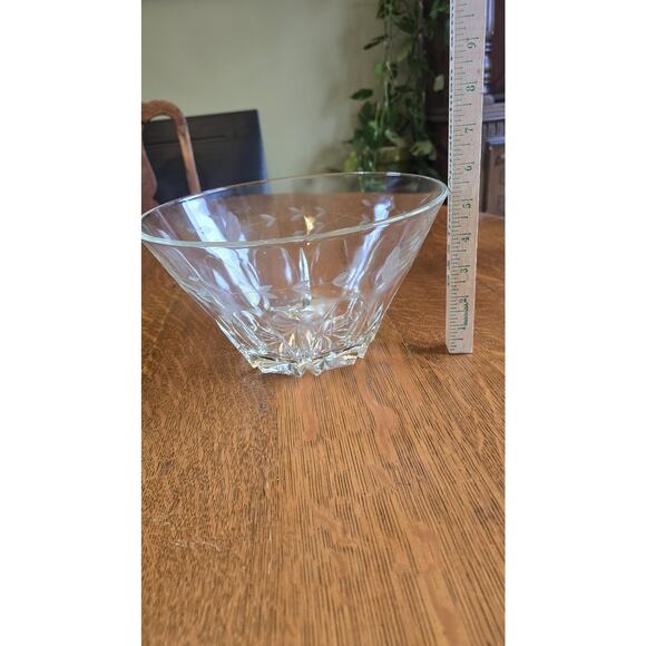 Cut Crystal Glass Serving Bowl 10" Etched Floral Starburst Base Centerpiece - Picture 8 of 8